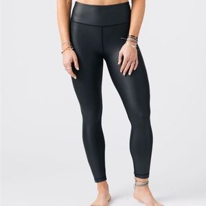 NWT Zyia Black Metallic Light n Tight Hi-Rise 7/8 24" Womens Size 12 (sold out)